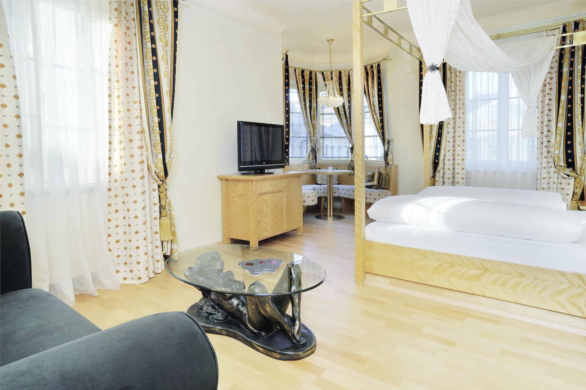 Hotel Schwarzer Adler Innsbruck Kültér fotó