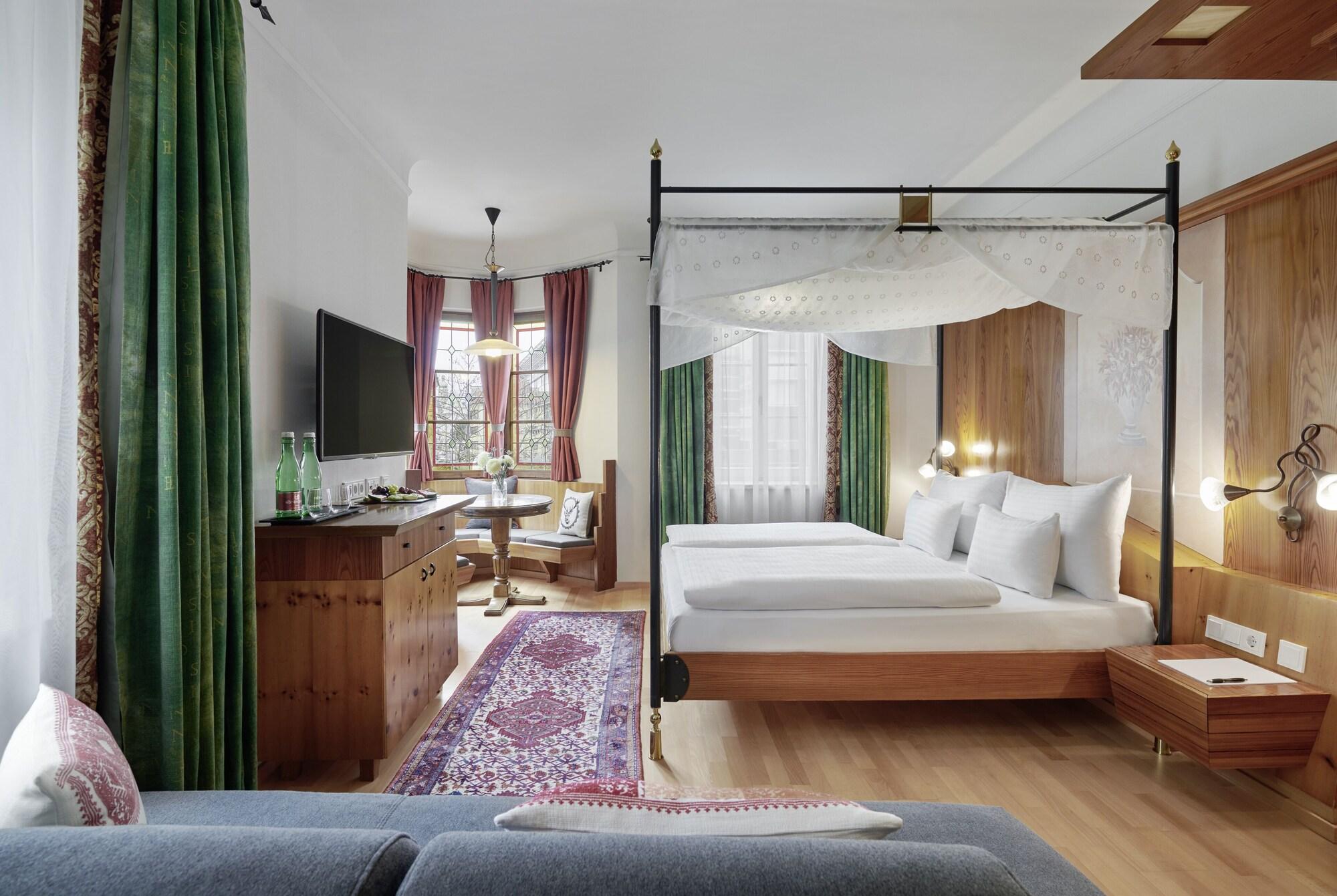 Hotel Schwarzer Adler Innsbruck Kültér fotó