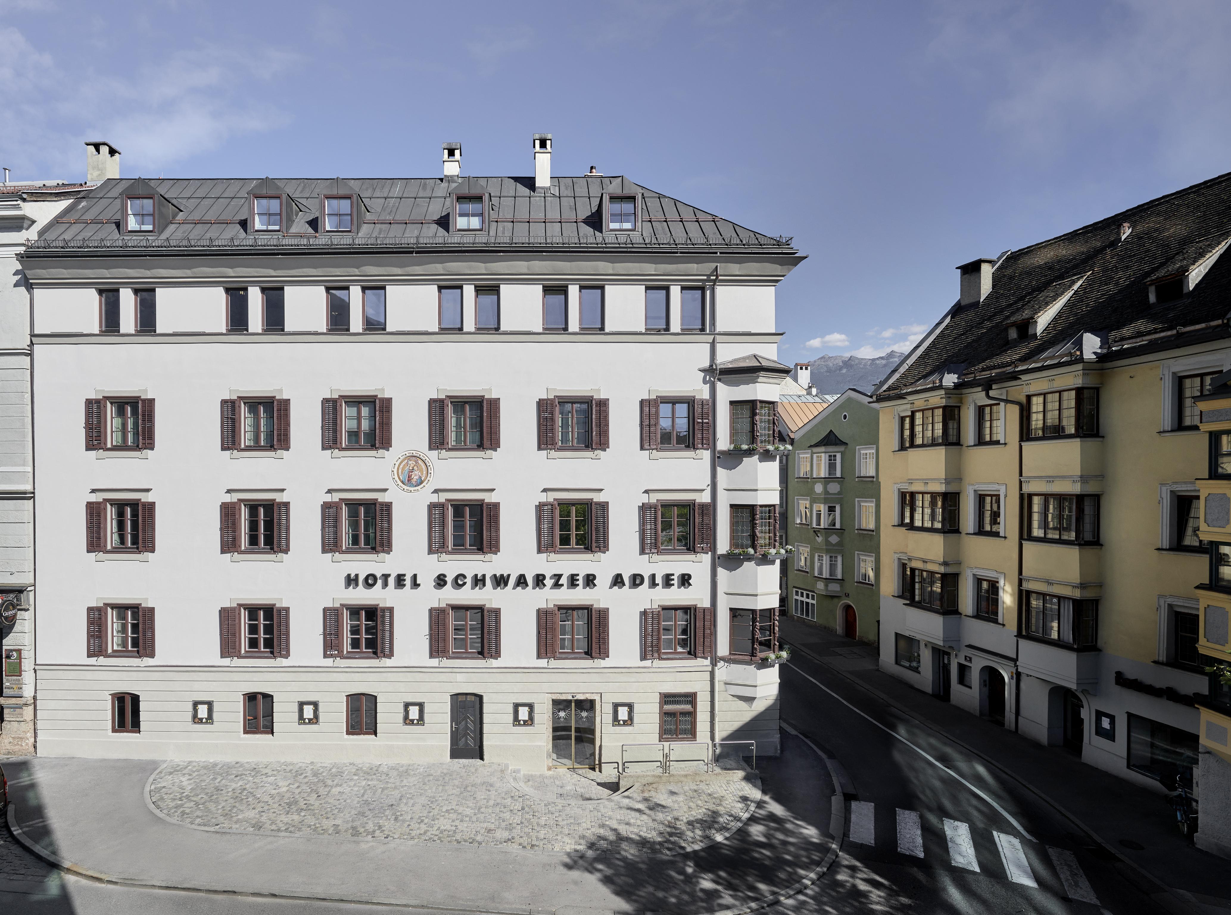 Hotel Schwarzer Adler Innsbruck Kültér fotó